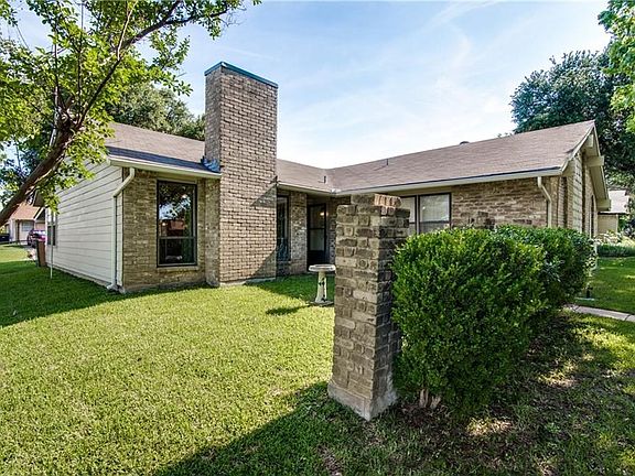 3rd image of 1602 Glenhill Ln