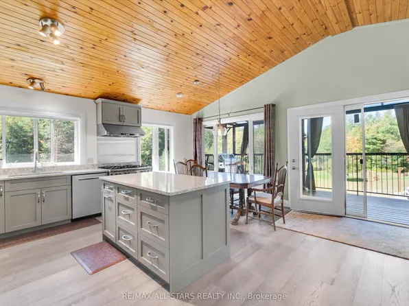 1435 Falkenburg Rd, Muskoka Lakes, ON P1L 1X4