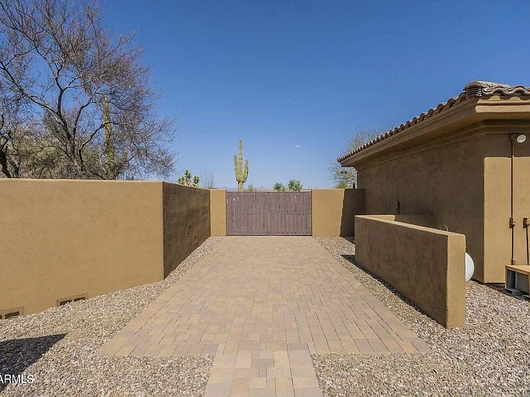 15135 E Monument Rd — Photo 56