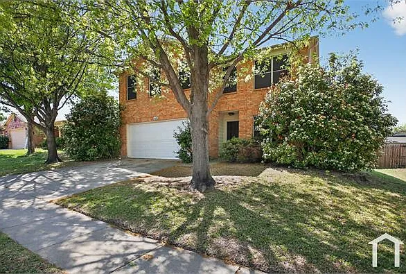 4 bed, 2251 sqft, $3,300 — Photo 4