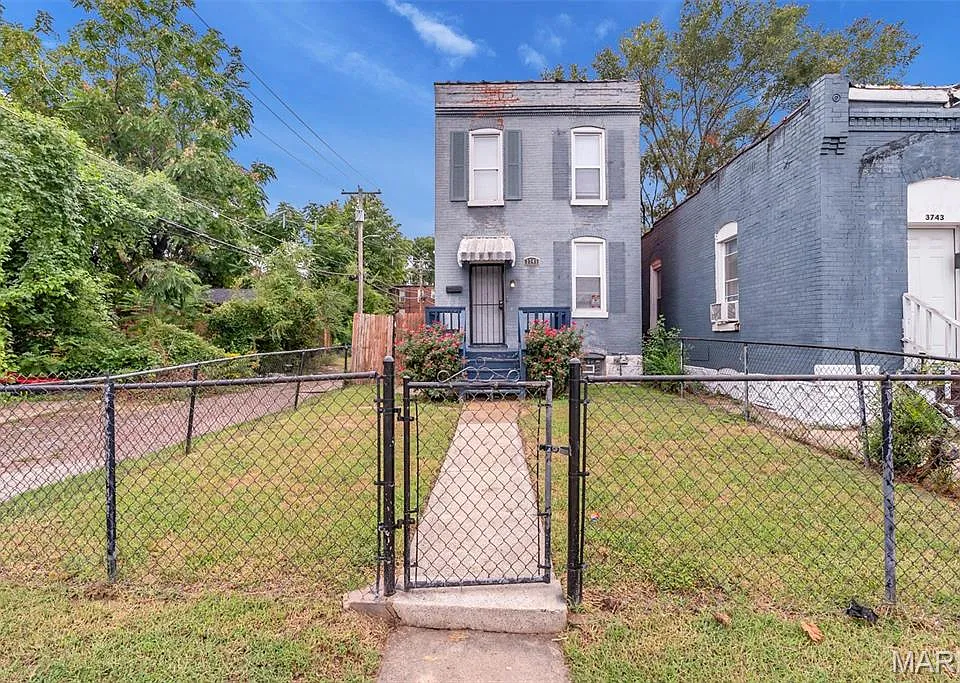 3745 Pennsylvania Ave