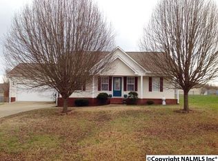81 Walley Dr, Arab, AL 35016