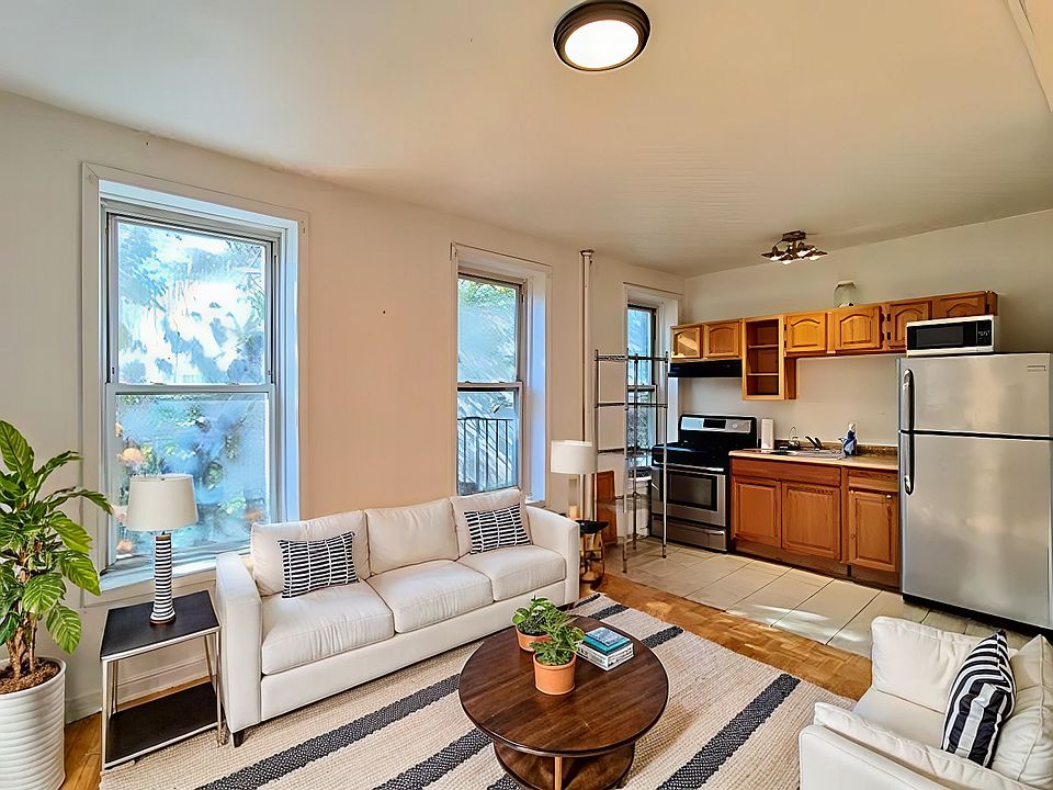 1st image of 12A Vernon Ave APT 3