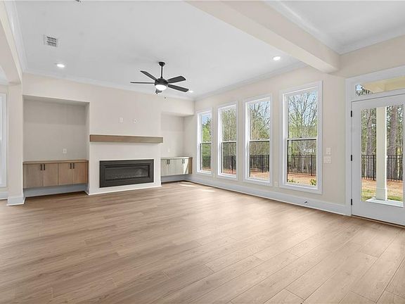 7th image of this home