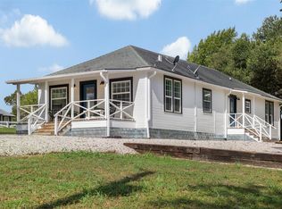 1509 Highway 237, Burton, TX 77835