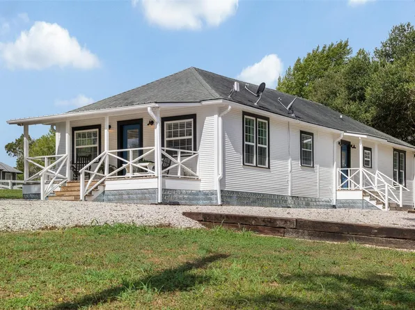 1509 Highway 237, Burton, TX 77835