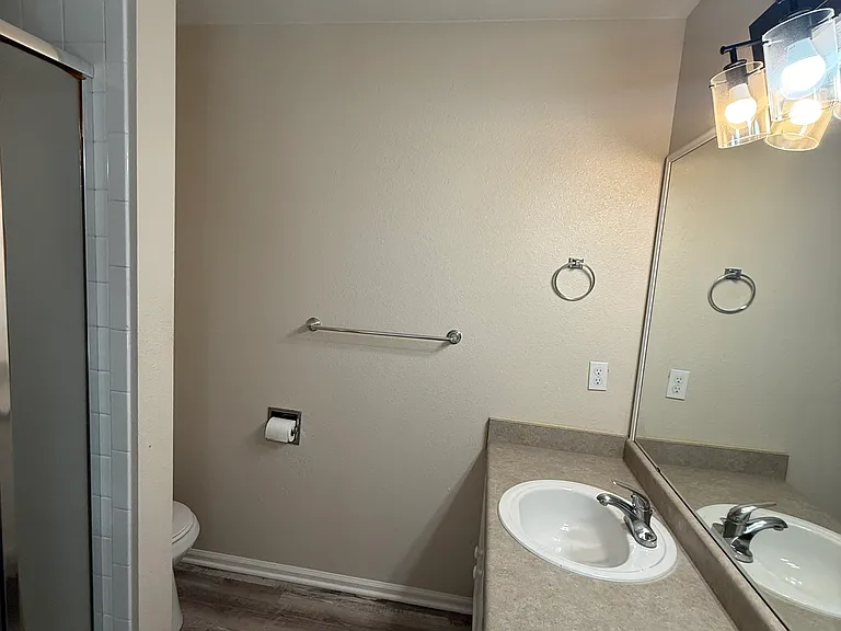 5624 S Yakima St — Photo 10
