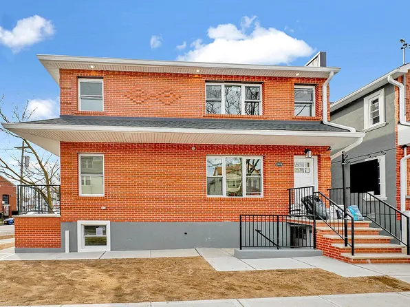 10818 Pinegrove St, Jamaica, NY 11435