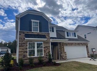 1316 Sidney Creek Dr, Zebulon, NC 27597