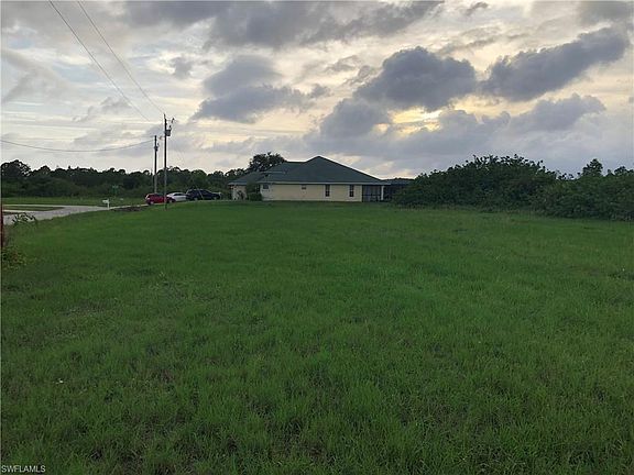 3rd image of 3917 NW 41st Ter