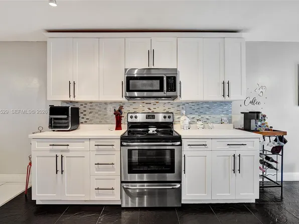 3301 Raleigh St #4E, Hollywood, FL 33021