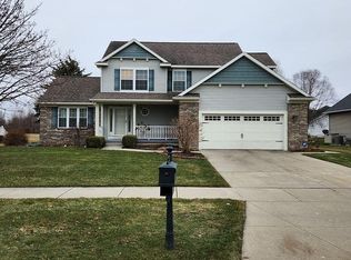 8303 Arboretum Ln, Lansing, MI 48917