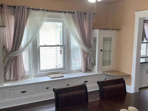 3rd image of 1284 Brockley Ave