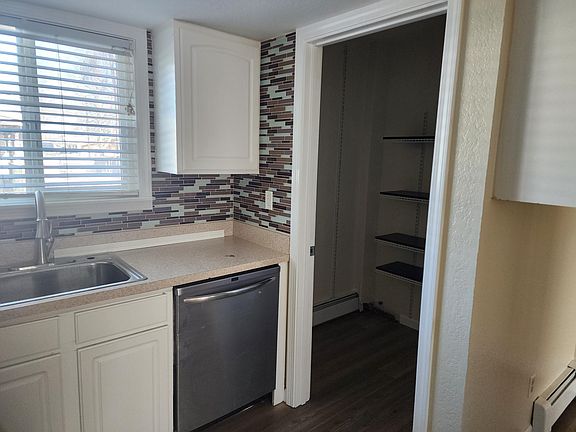 3rd image of 4000 Harrison St APT 2