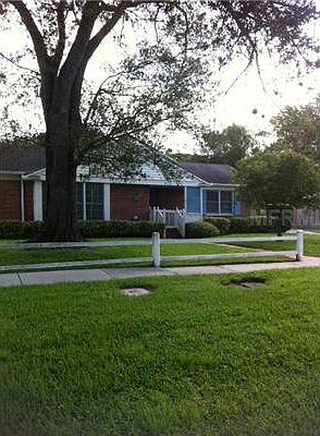 2nd image of 475 W Davis Blvd