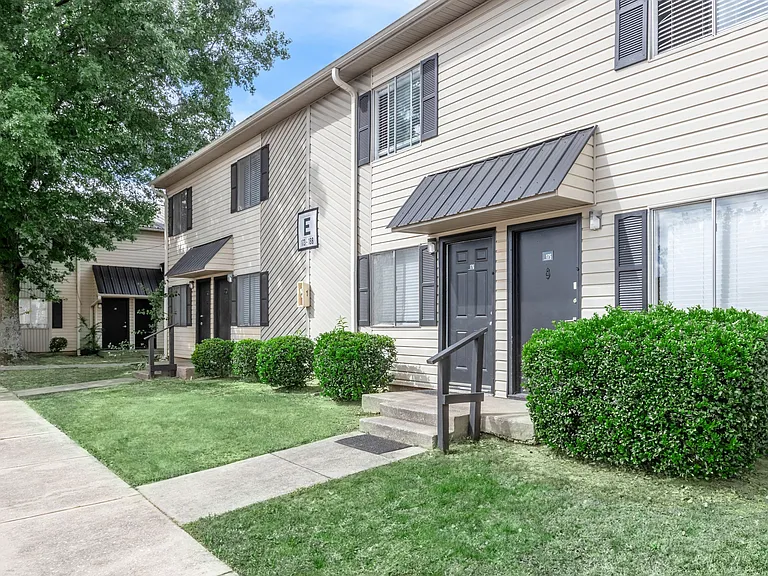Dover Glen Apartments — Photo 26