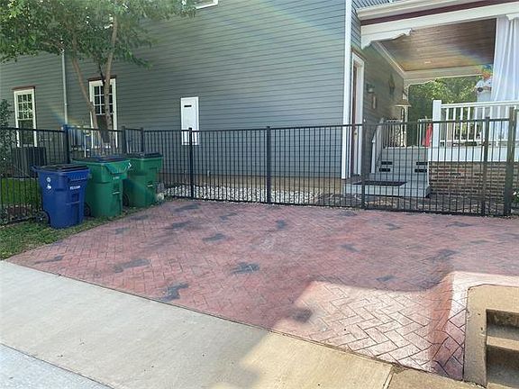 3rd image of 618 W Louisiana St