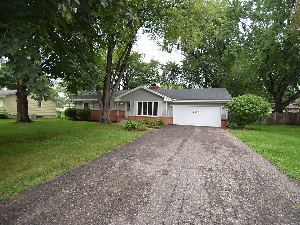 1st image of 206 Heritage Cir S