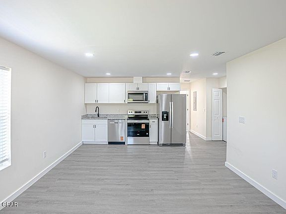 4th image of 1028 Horizon Dr