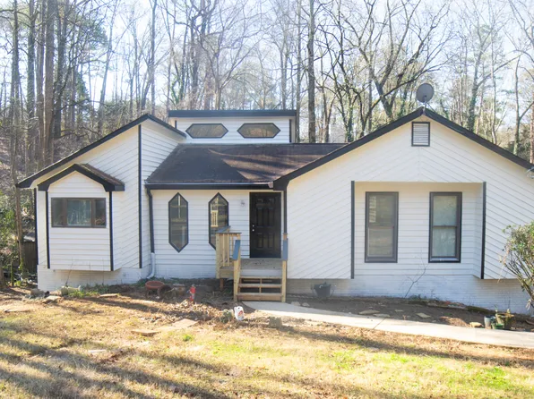 1373 Fairfield Dr SW, Lilburn, GA 30047