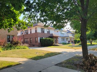 1901 E Wood Pl, Milwaukee, WI 53211