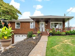 718 4th St, North Versailles, PA 15137
