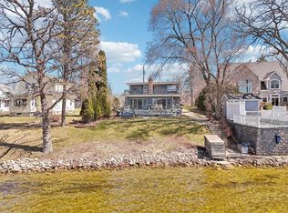 7120 S Loomis Rd, Wind Lake, WI 53185