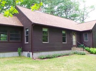 3 Ridge Rd, Foxboro, MA 02035