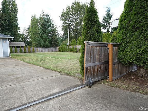 3rd image of 15208 111th Avenue Ct E