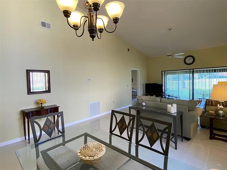 6281 Timberlake Dr #H6 — Photo 8