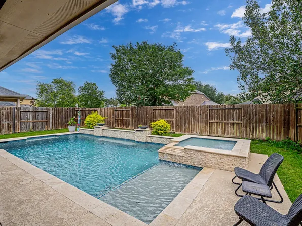 6127 Harmony Park Ln, Fulshear, TX 77441