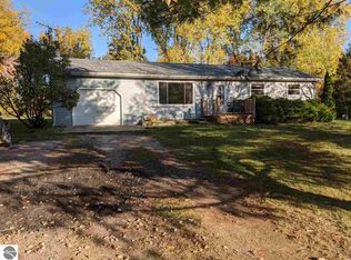 2153 Ben Dr, Mount Pleasant, MI 48858