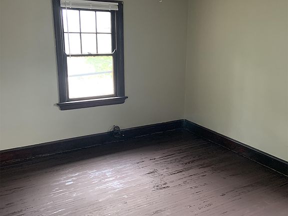 Large Bedroom