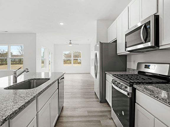 5th image of 7076 Johnson St