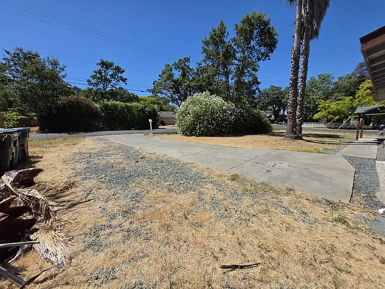 2962 Dorothy Dr — Photo 24