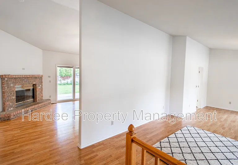 9952 W Pattie Dr — Photo 6