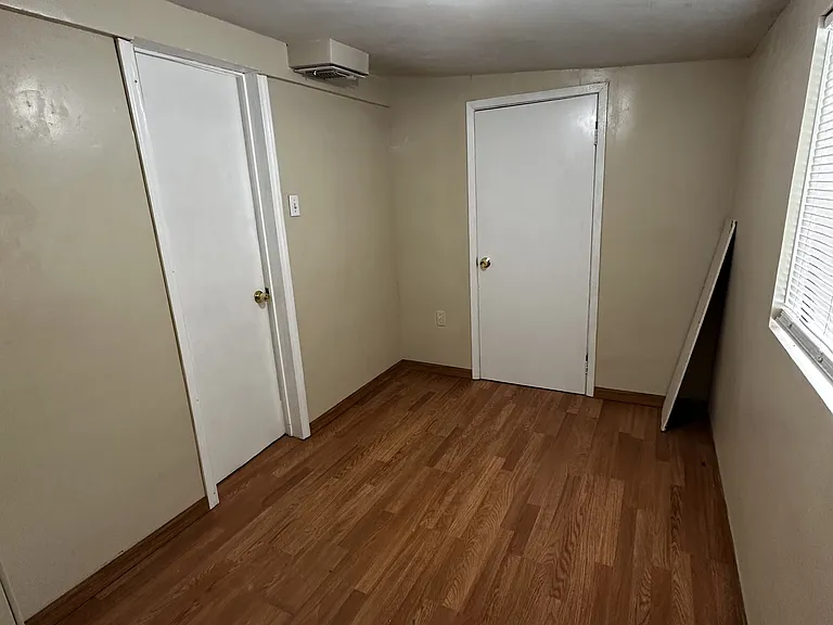 415 Chalmers Ave #2 — Photo 6