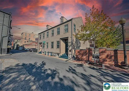 32 S Sitgreaves St #32B Photo 1