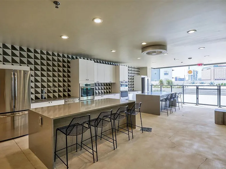 800 Embassy Dr #507 — Photo 31