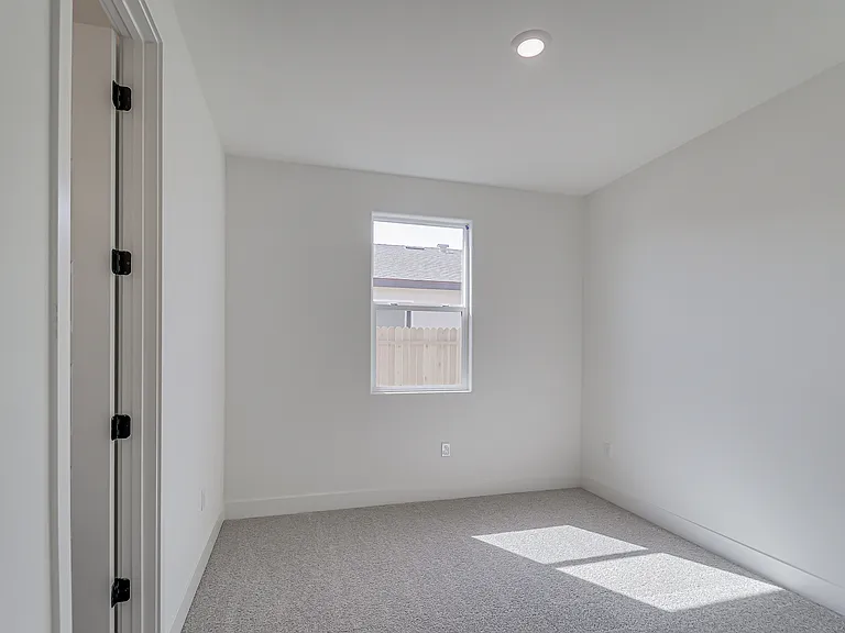 8208 Dreamside Ave — Photo 21