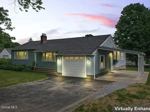 19 Buell Ave, Ballston Lake, NY 12019