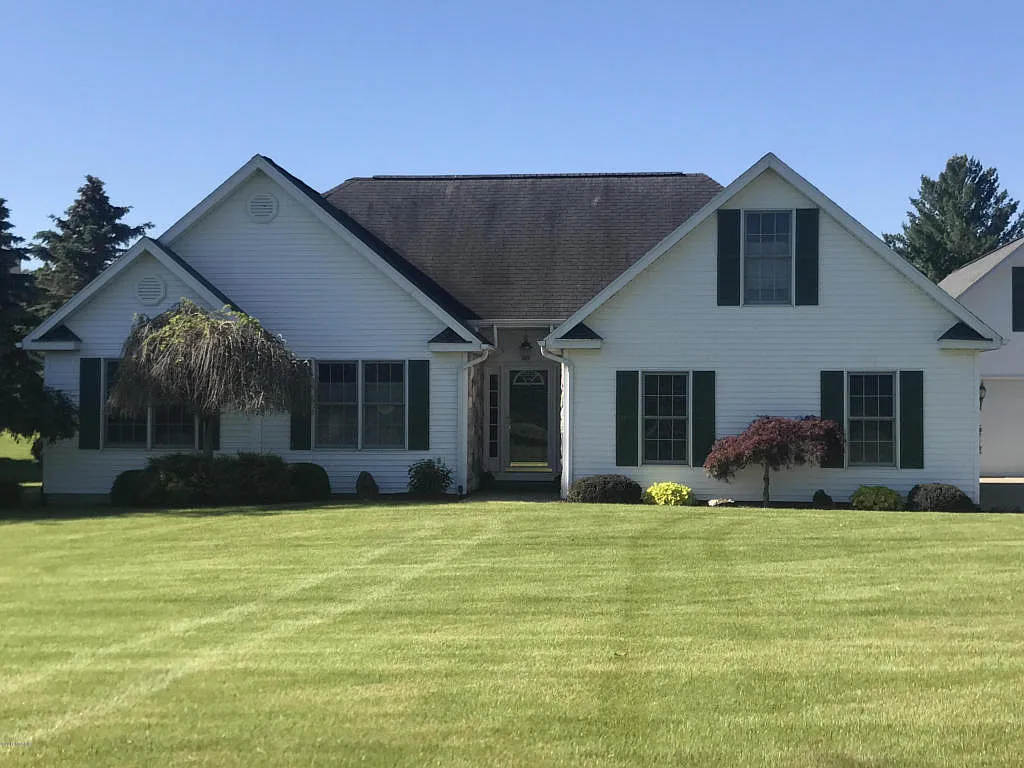 16 Capercaillie Ln photo 1