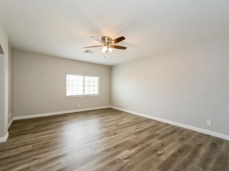 9655 Vega Carpio Ave — Photo 11