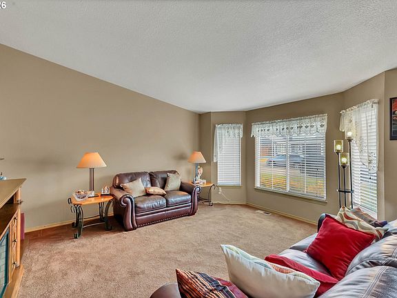 5th image of 7014 NE 148th Ct