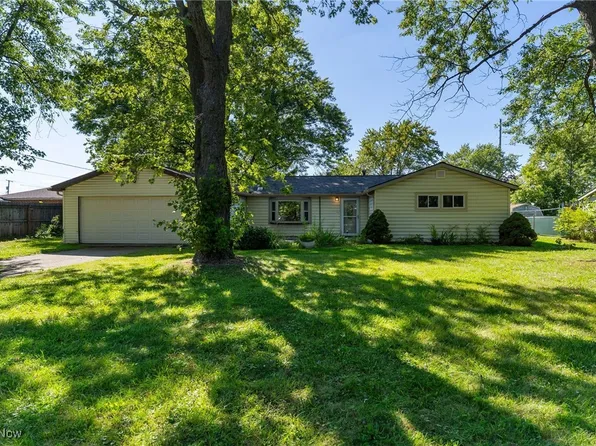 9315 June Dr, Streetsboro, OH 44241