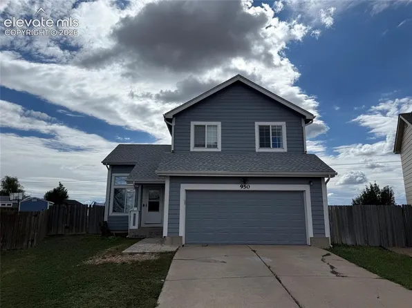 950 Square Dance Ln, Fountain, CO 80817