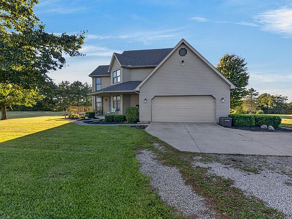 4th image of 2045 Lindsey Rd
