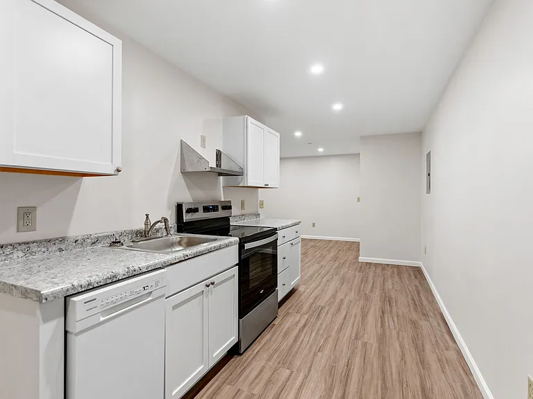 3514 Grand Ave S #201 — Photo 2