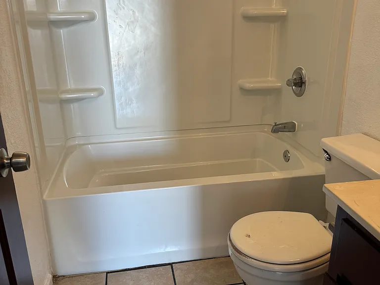 1081 Caputo Ct #6 — Photo 4