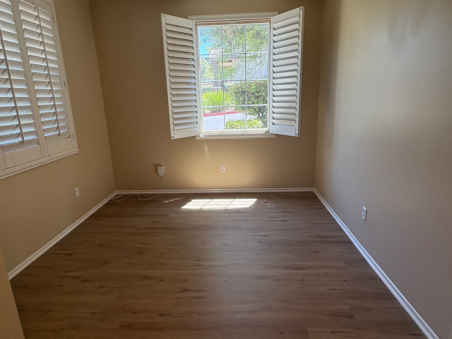 3 bed, 2.5 bath, 1766 sqft, $3,200 — Photo 3